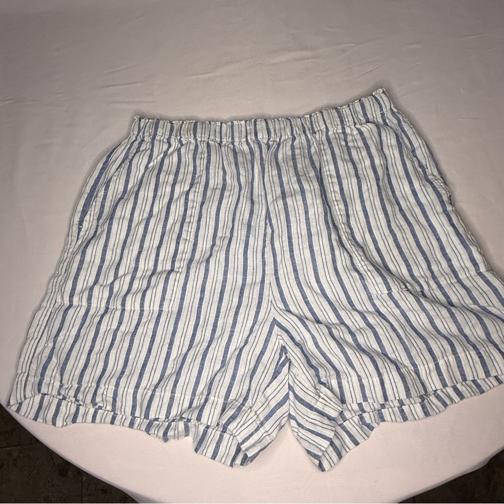 New Directions Blue Striped Lounge Shorts – Women’s Large EUC